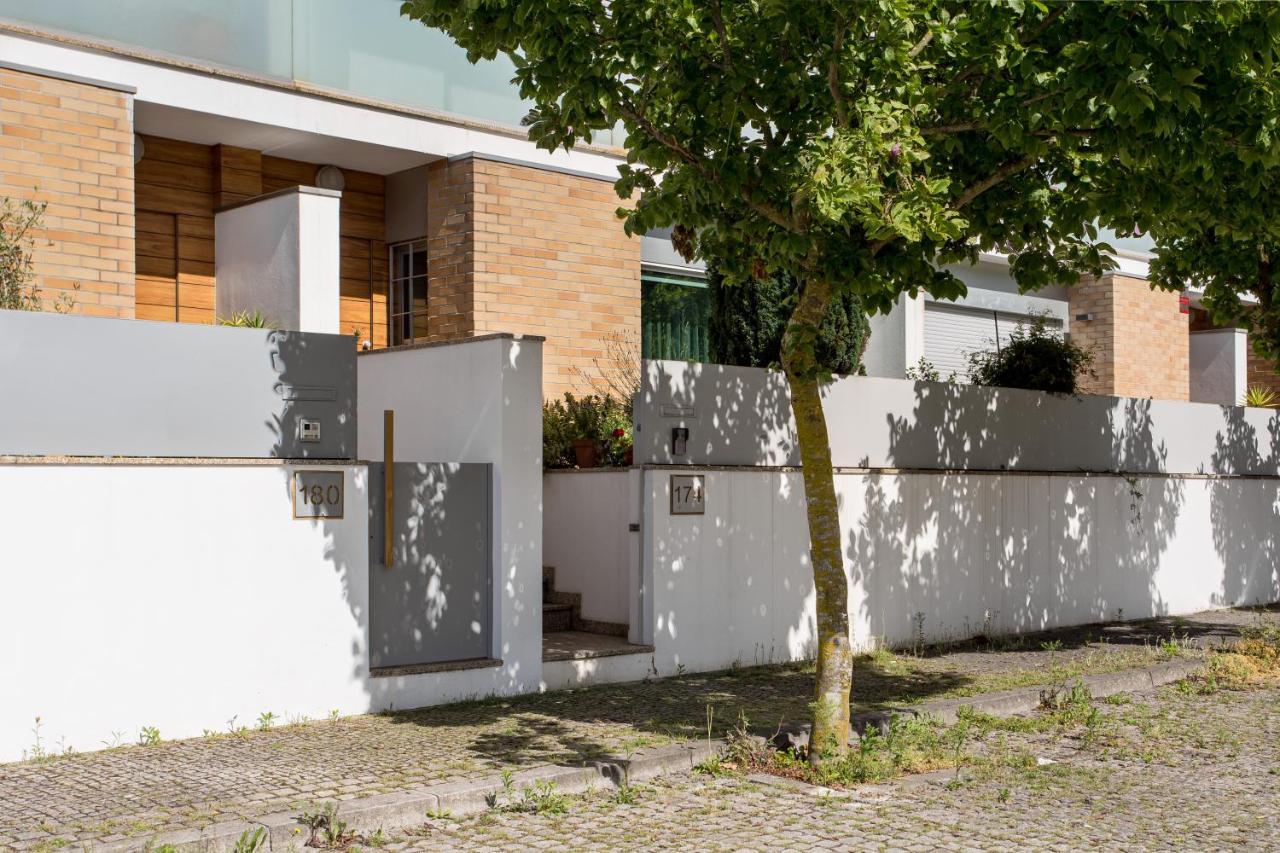 Joivy Sleek House Balcony & 2 Terraces In Porto Daire Maía Dış mekan fotoğraf