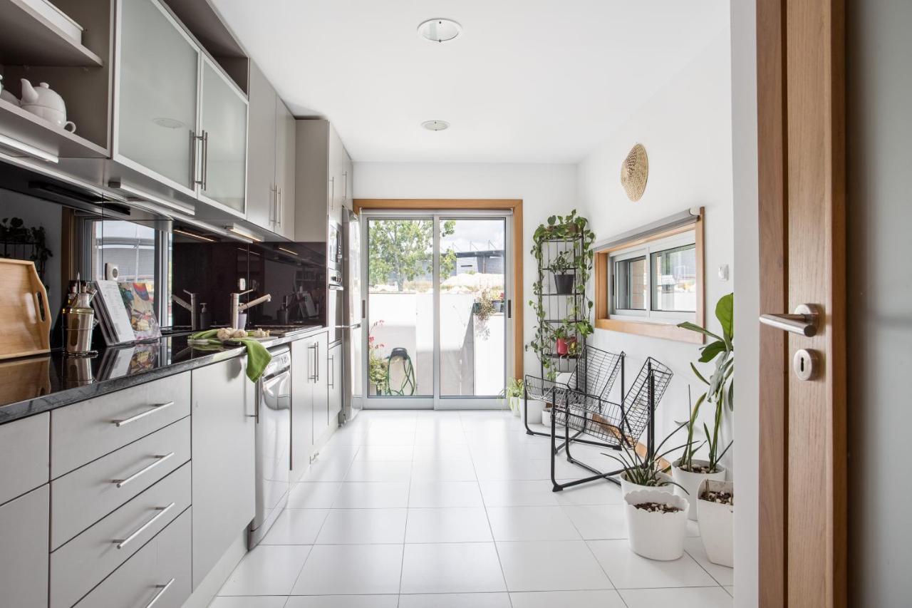 Joivy Sleek House Balcony & 2 Terraces In Porto Daire Maía Dış mekan fotoğraf